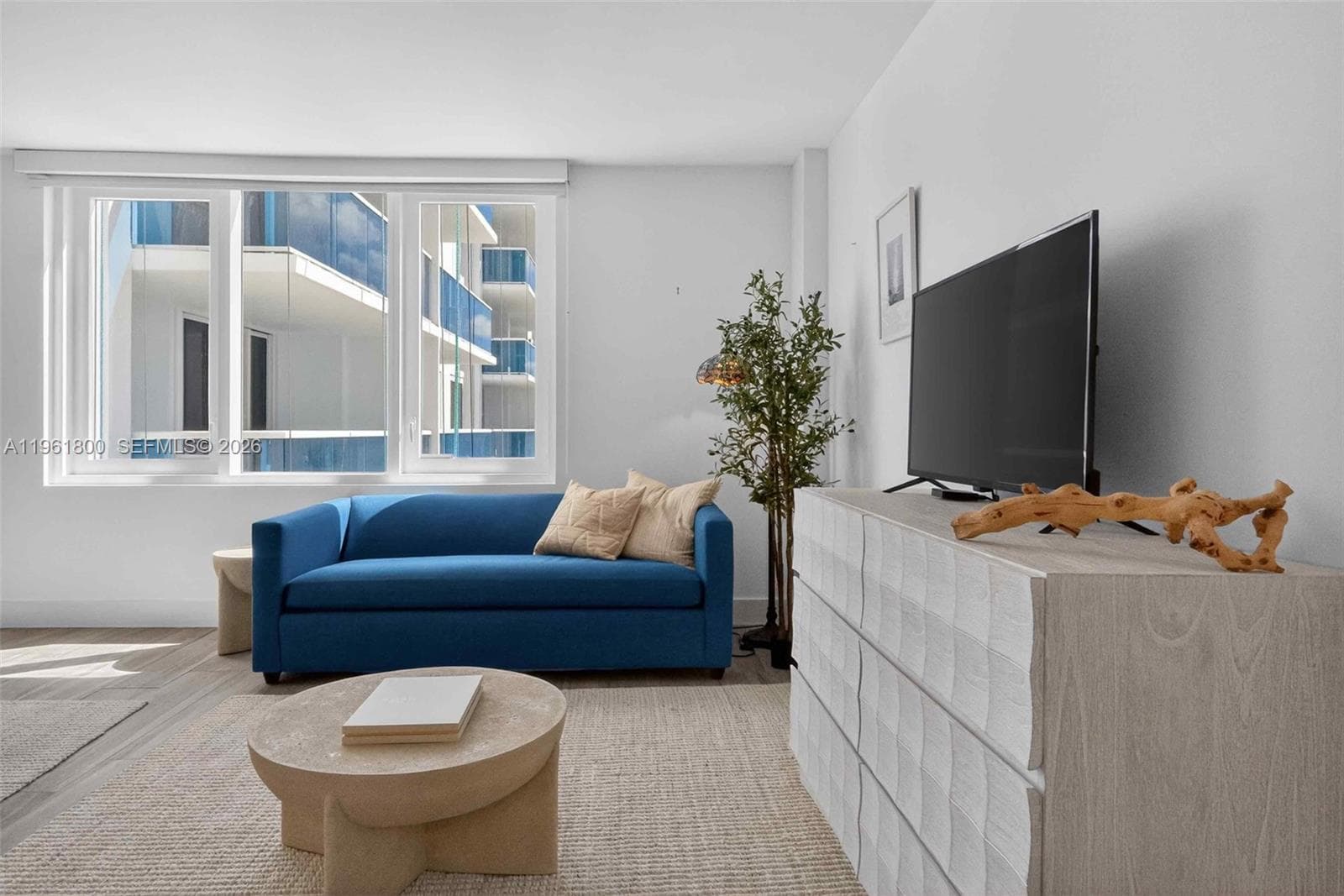 2301 Collins Ave # 943, Miami Beach FL 33139 — 29