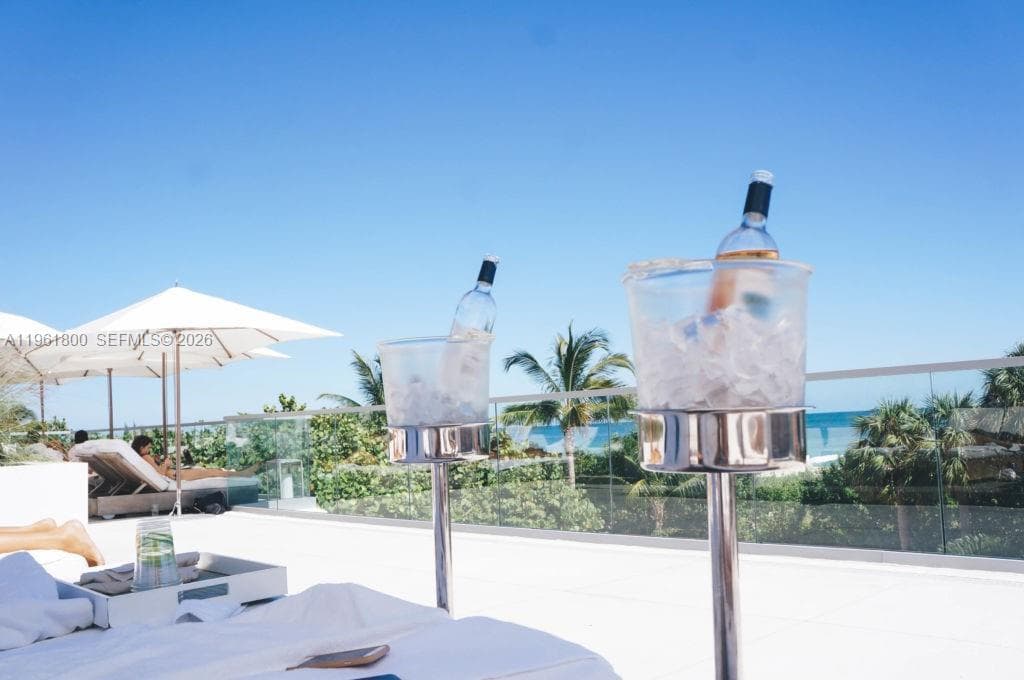 2301 Collins Ave # 943, Miami Beach FL 33139 — 21