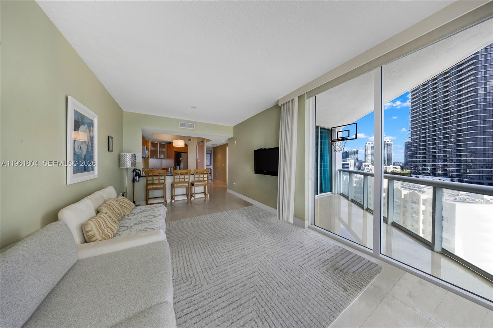 480 NE 30th St # 1402, Miami FL 33137 — 13