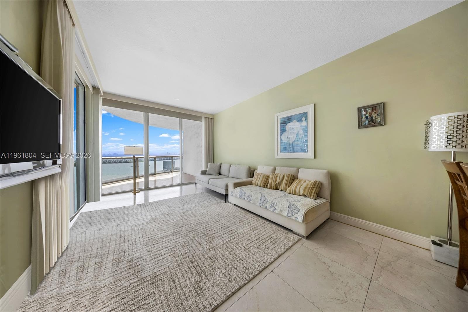 480 NE 30th St # 1402, Miami FL 33137 — 10