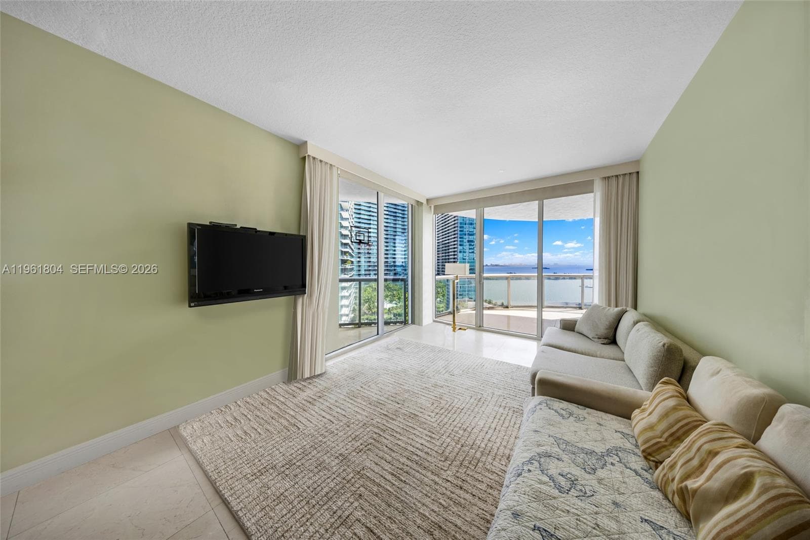 480 NE 30th St # 1402, Miami FL 33137 — 11