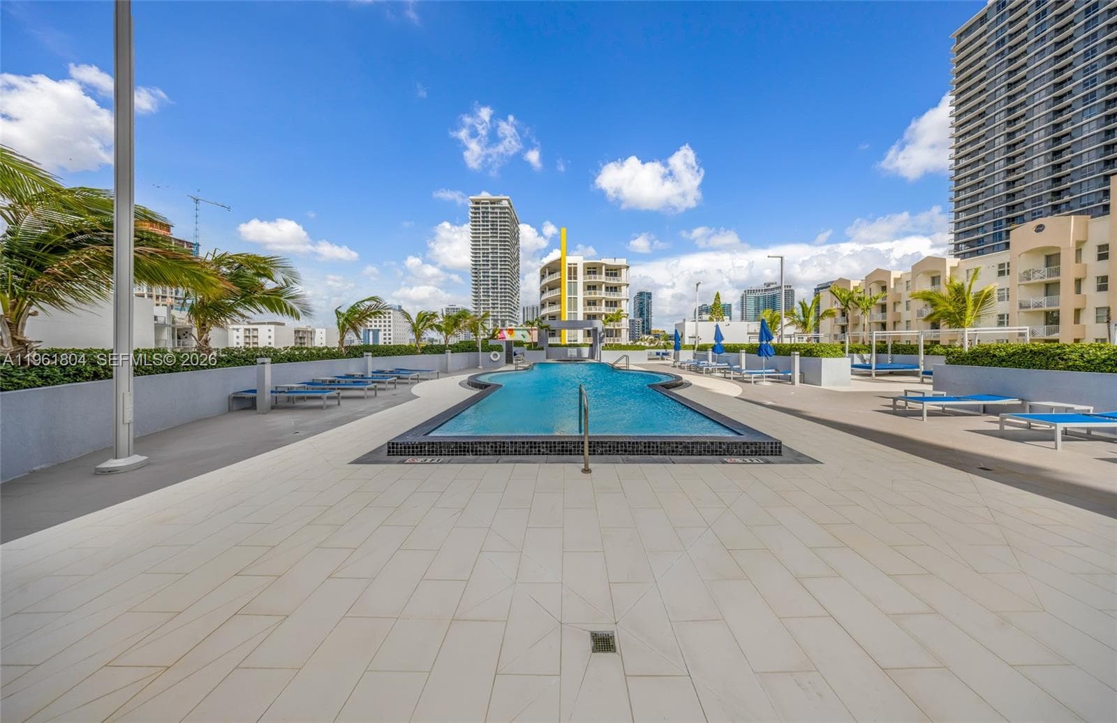 480 NE 30th St # 1402, Miami FL 33137 — 29