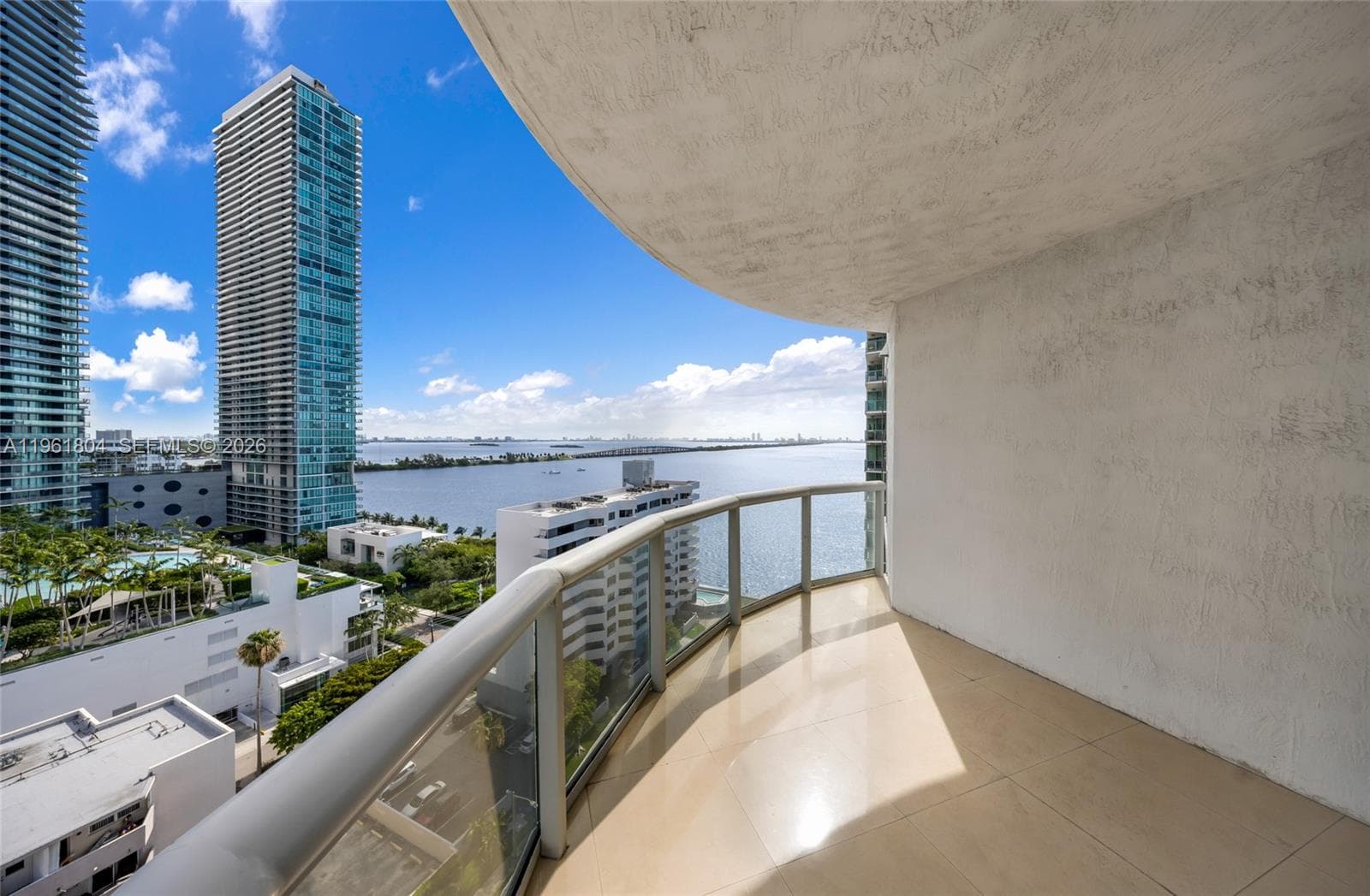 480 NE 30th St # 1402, Miami FL 33137 — 21