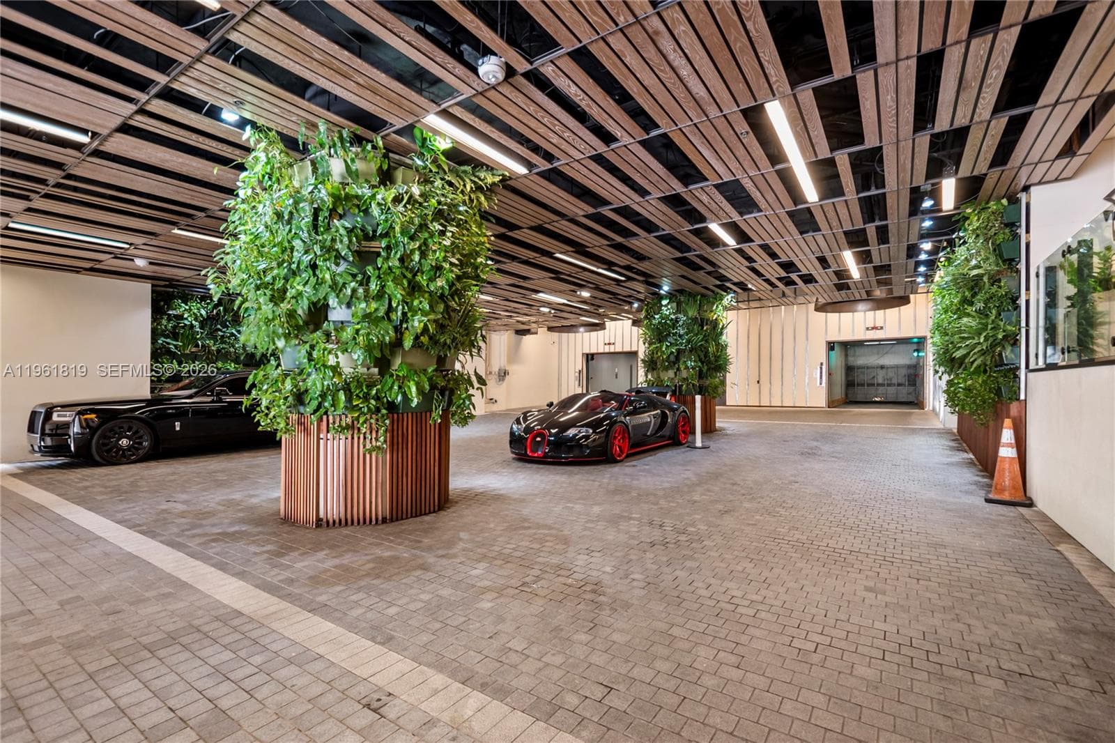 1451 Brickell Ave # 1602, Miami FL 33131 — 17