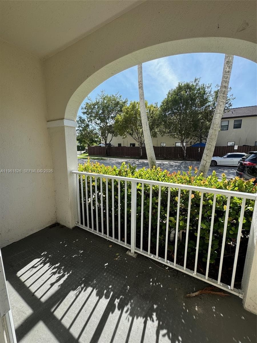 11601 NW 89th St # 106, Doral FL 33178 — 27