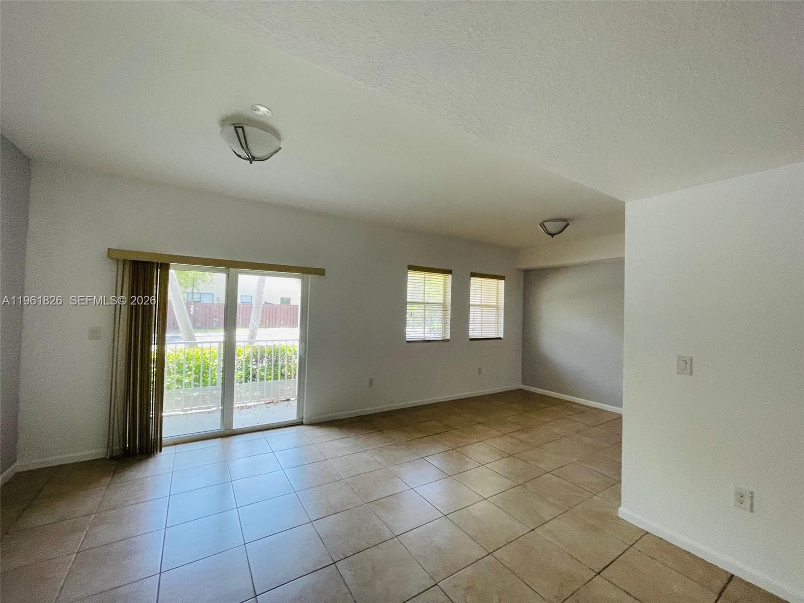11601 NW 89th St # 106, Doral FL 33178 — 11