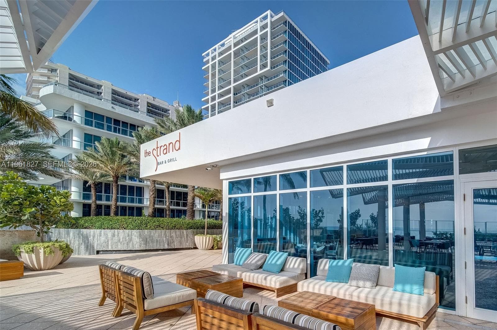 6801 Collins Ave, Miami Beach FL 33141 — 23