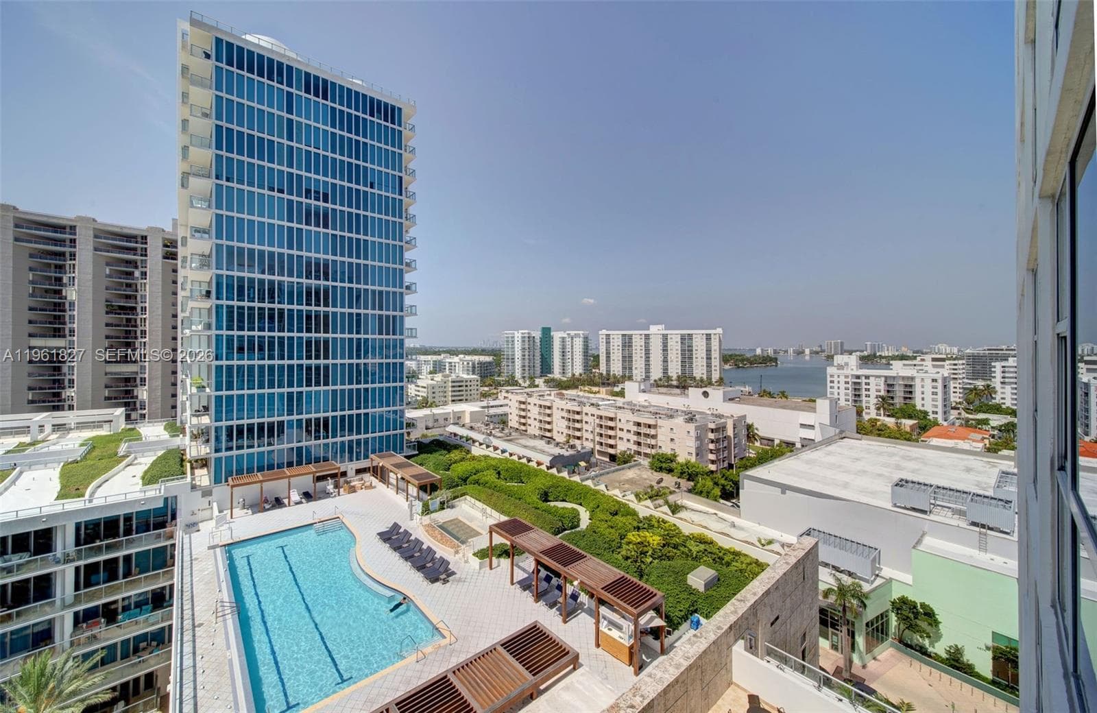 6801 Collins Ave, Miami Beach FL 33141 — 13