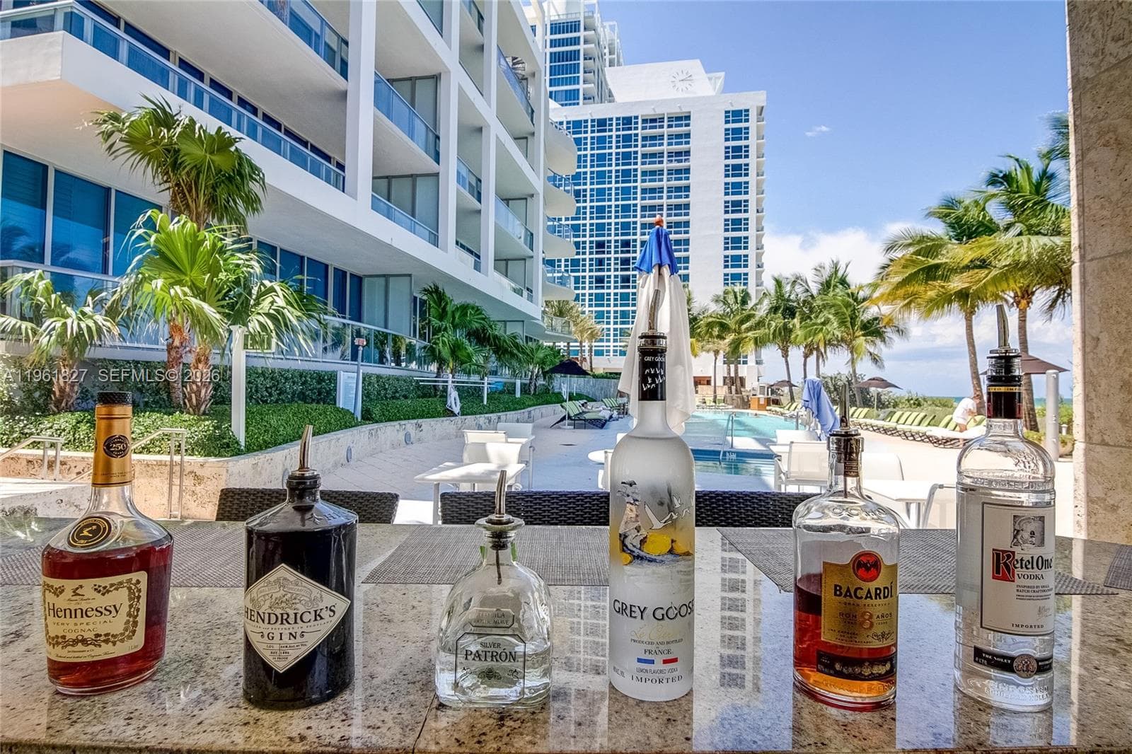 6801 Collins Ave, Miami Beach FL 33141 — 25