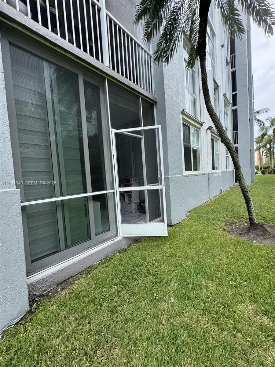 9725 NW 52nd St # 114, Doral FL 33178 — 9