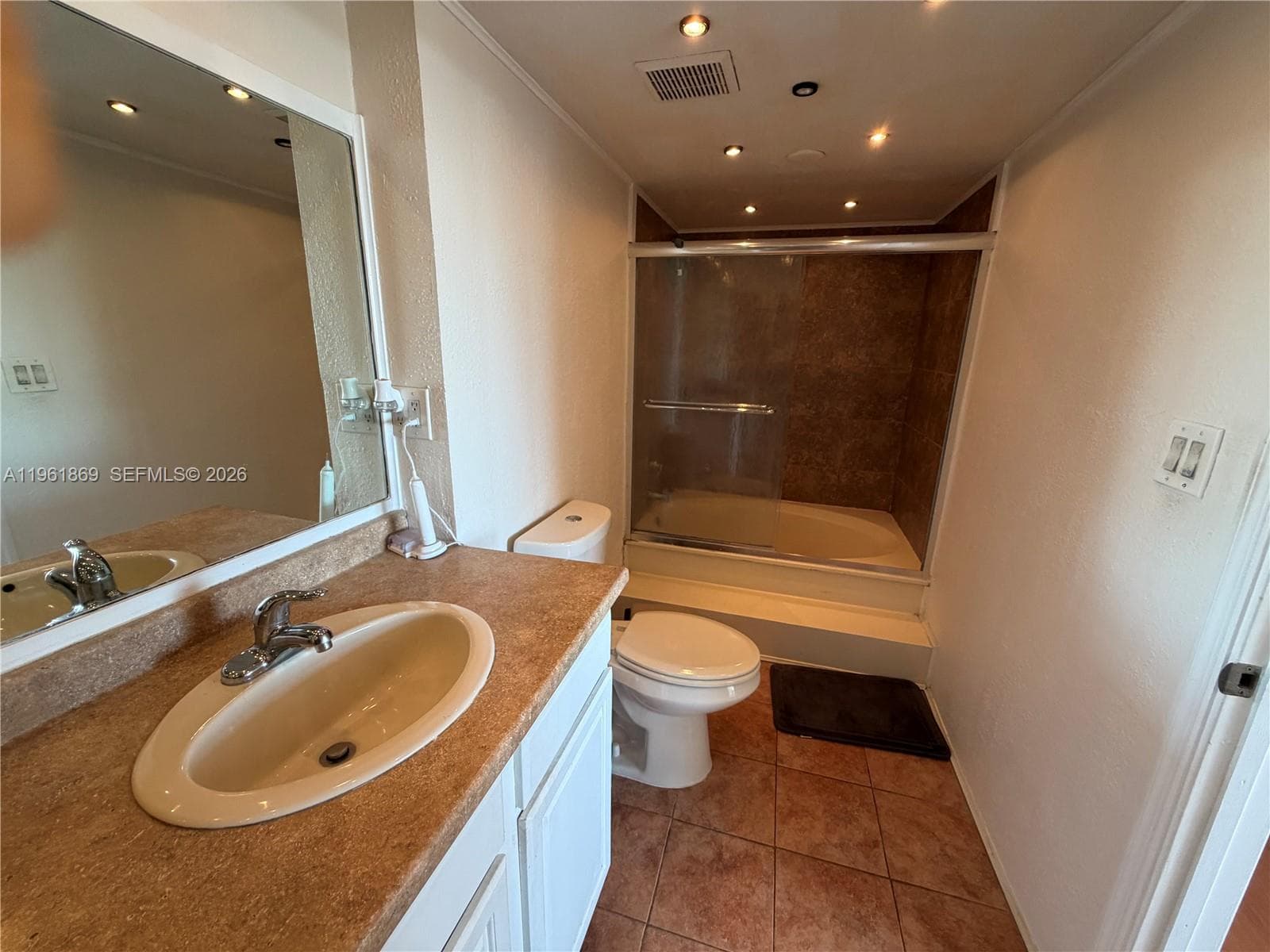 16546 NE 26th Ave # 6H, North Miami Beach FL 33160 — 19