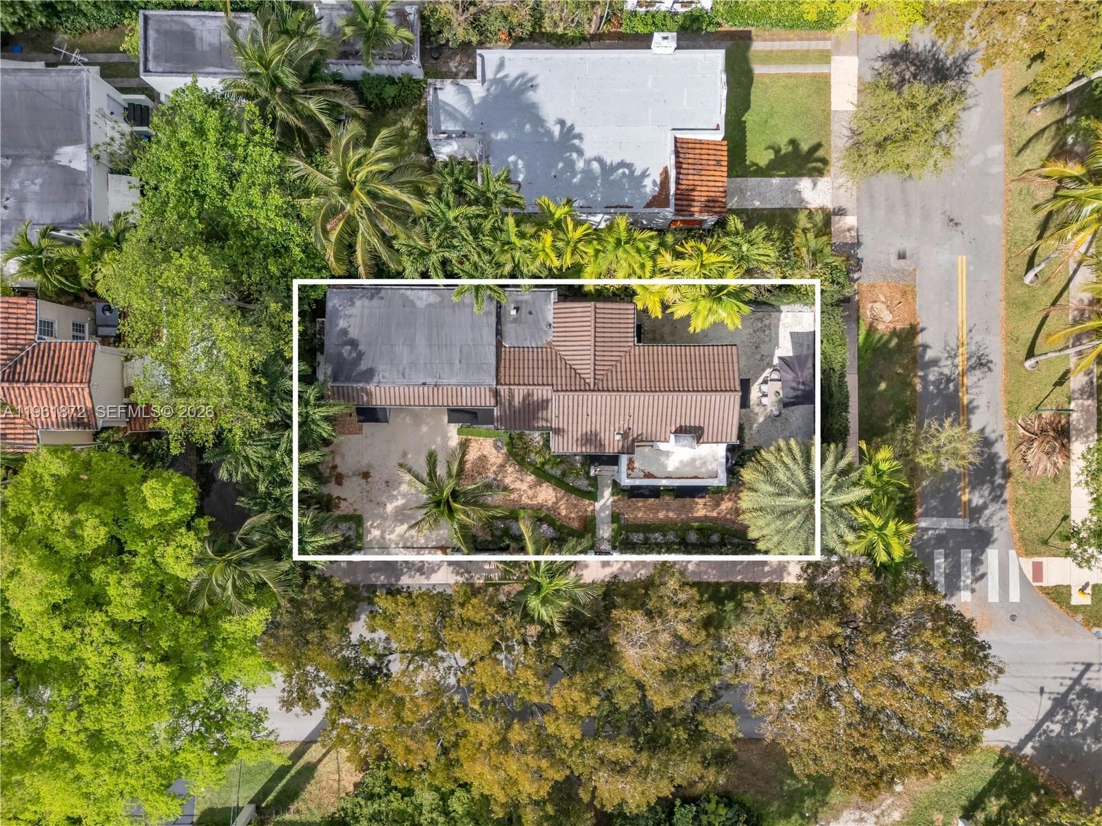 1222 Cortez St, Coral Gables FL 33134 — 60