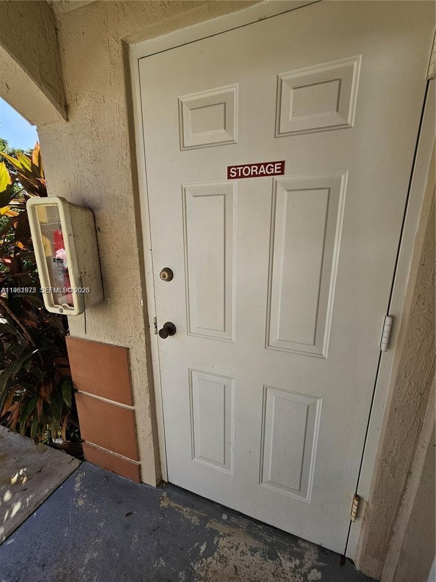 1251 SE 29th St # 26, Homestead FL 33035 — 16