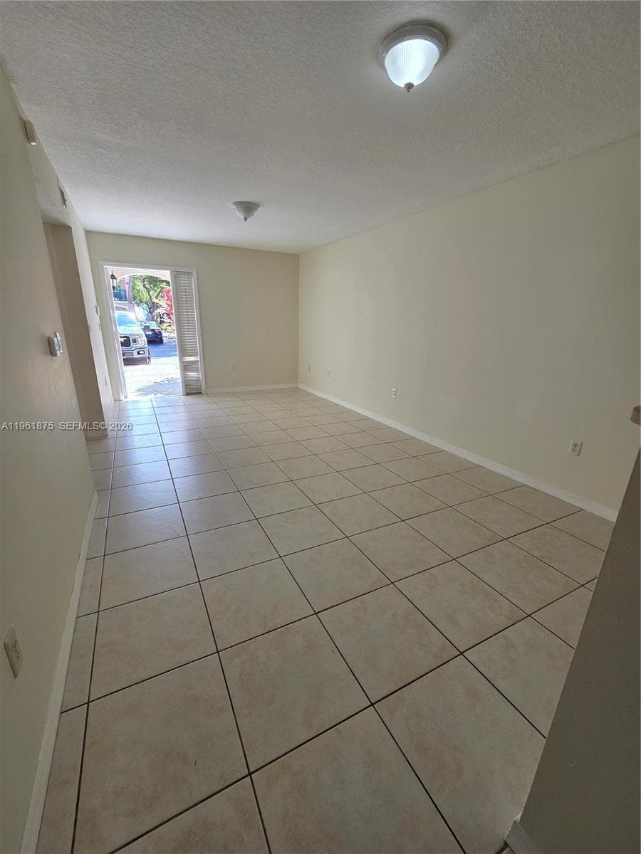 1251 SE 29th St # 26, Homestead FL 33035 — 10