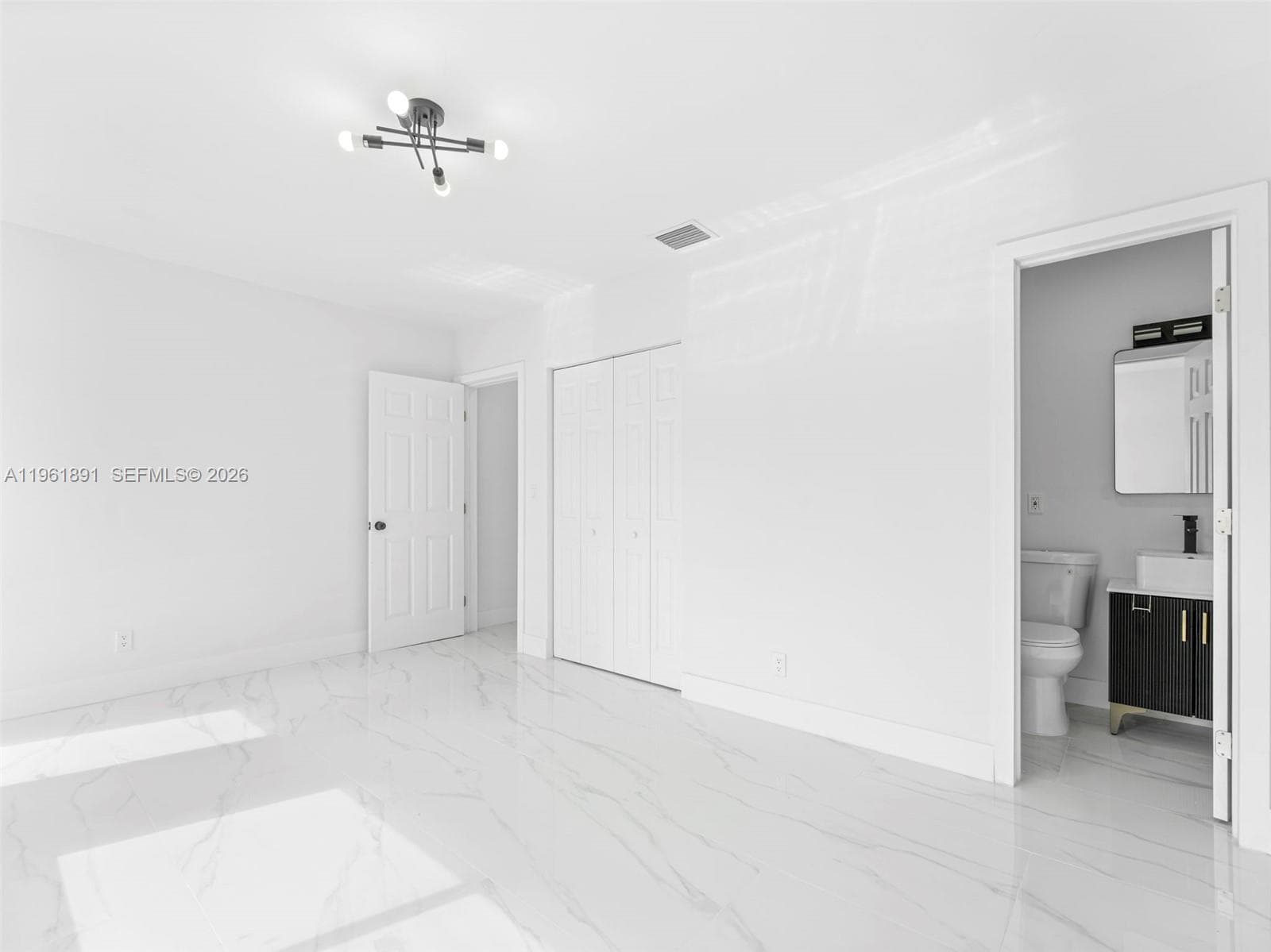 2500 SW 23rd Ter, Miami FL 33145 — 22