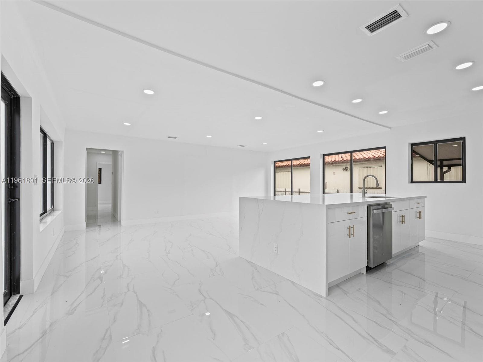 2500 SW 23rd Ter, Miami FL 33145 — 7