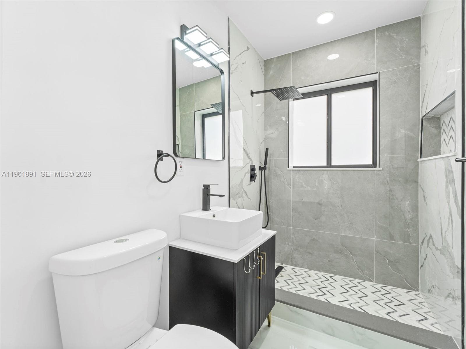2500 SW 23rd Ter, Miami FL 33145 — 20