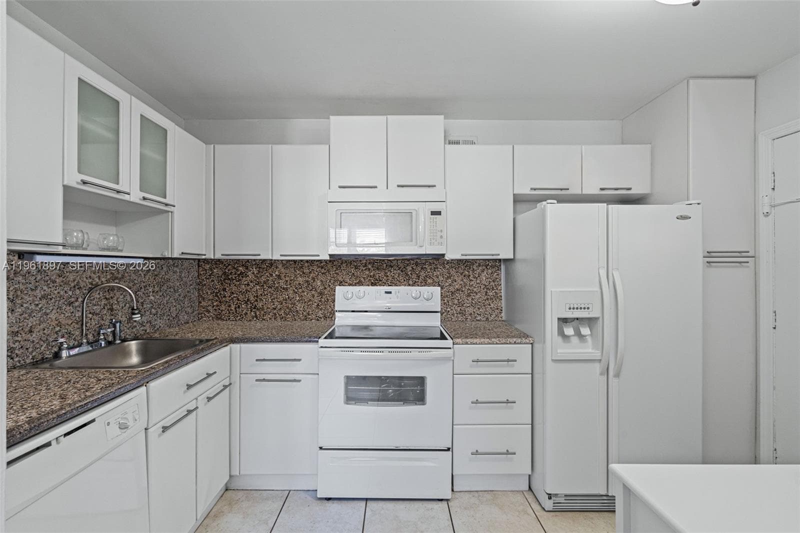 2016 Bay Dr # 203, Miami Beach FL 33141 — 13