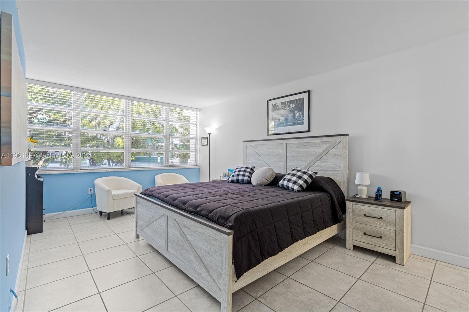 2016 Bay Dr # 203, Miami Beach FL 33141 — 22