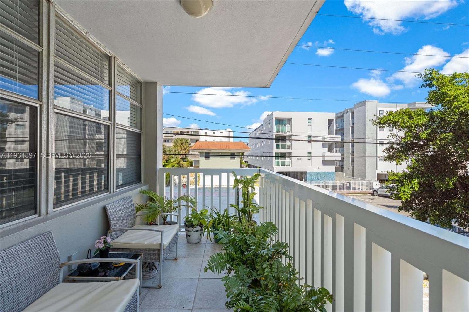 2016 Bay Dr # 203, Miami Beach FL 33141 — 30