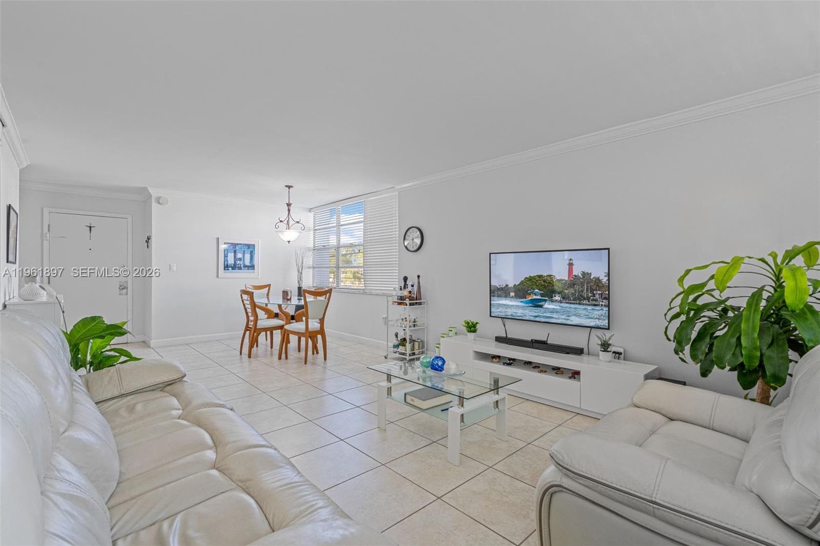 2016 Bay Dr # 203, Miami Beach FL 33141 — 11