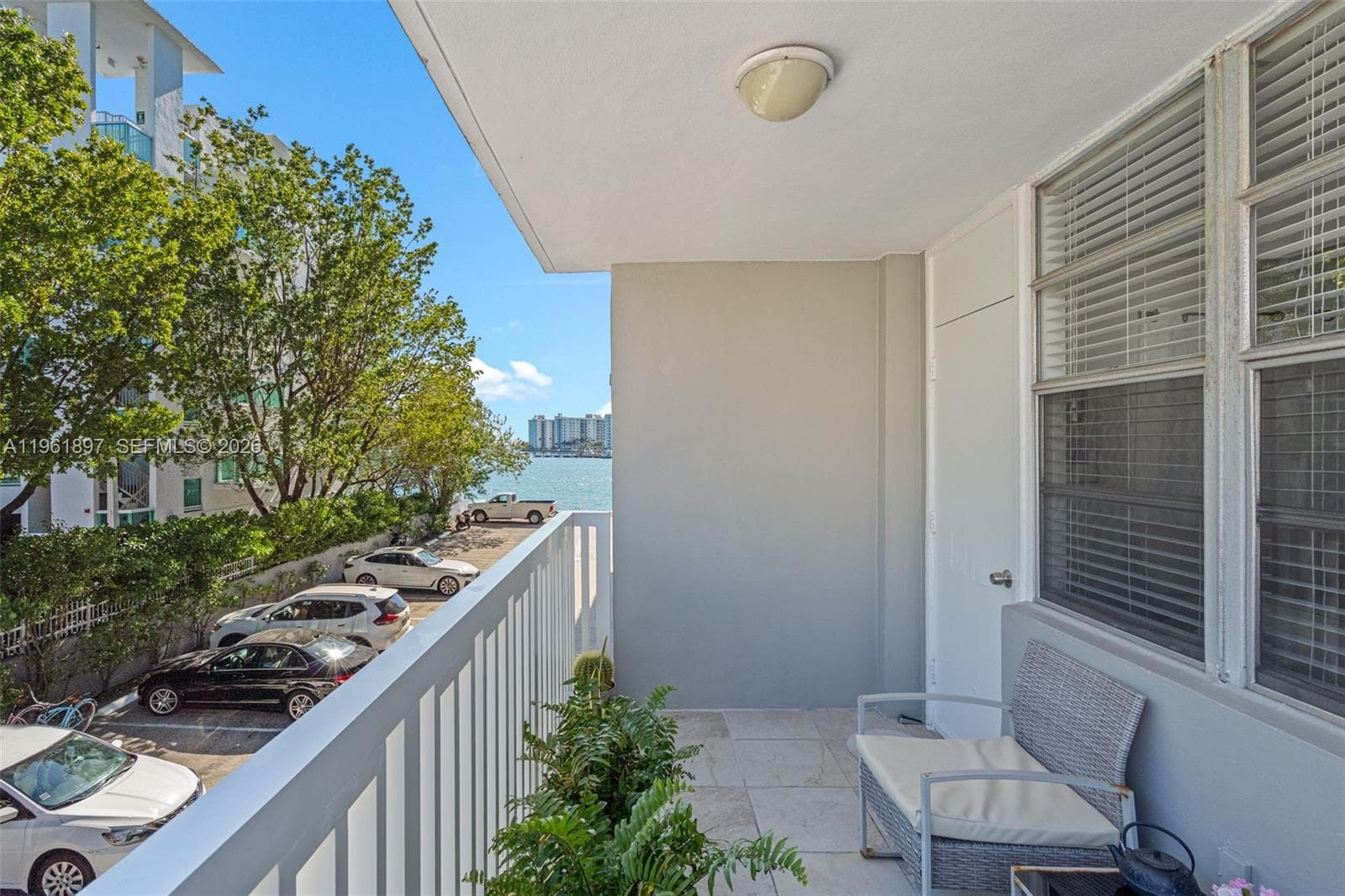 2016 Bay Dr # 203, Miami Beach FL 33141 — 31