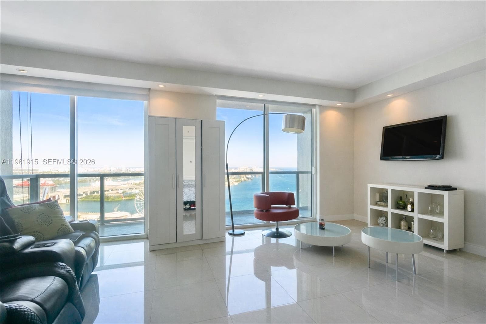 253 NE 2nd St # 3105, Miami FL 33132 — 6