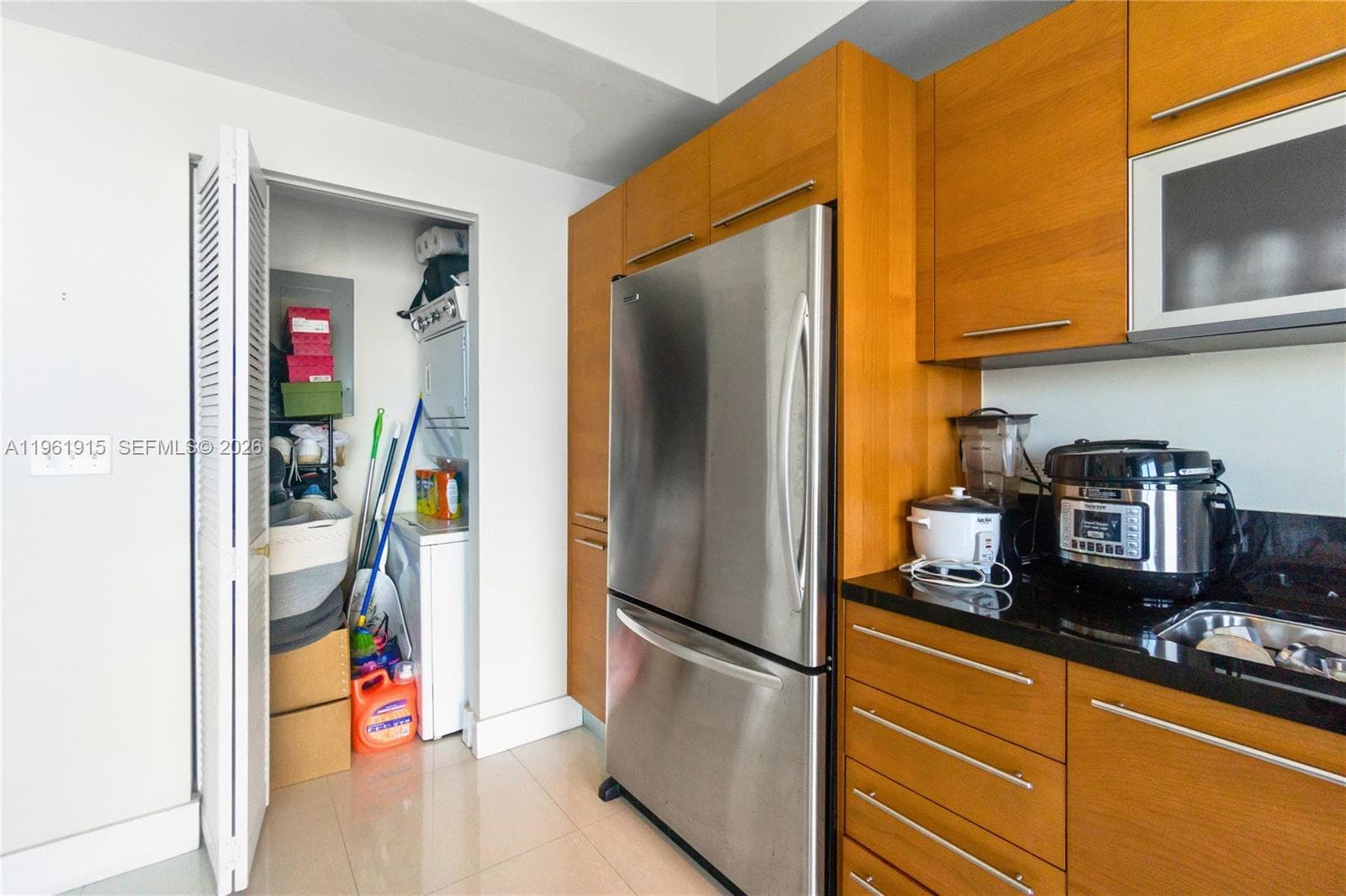 253 NE 2nd St # 3105, Miami FL 33132 — 13