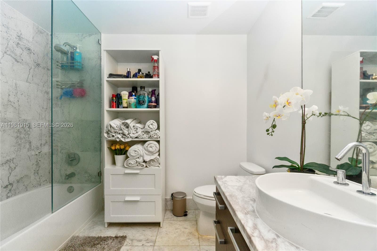 253 NE 2nd St # 3105, Miami FL 33132 — 14