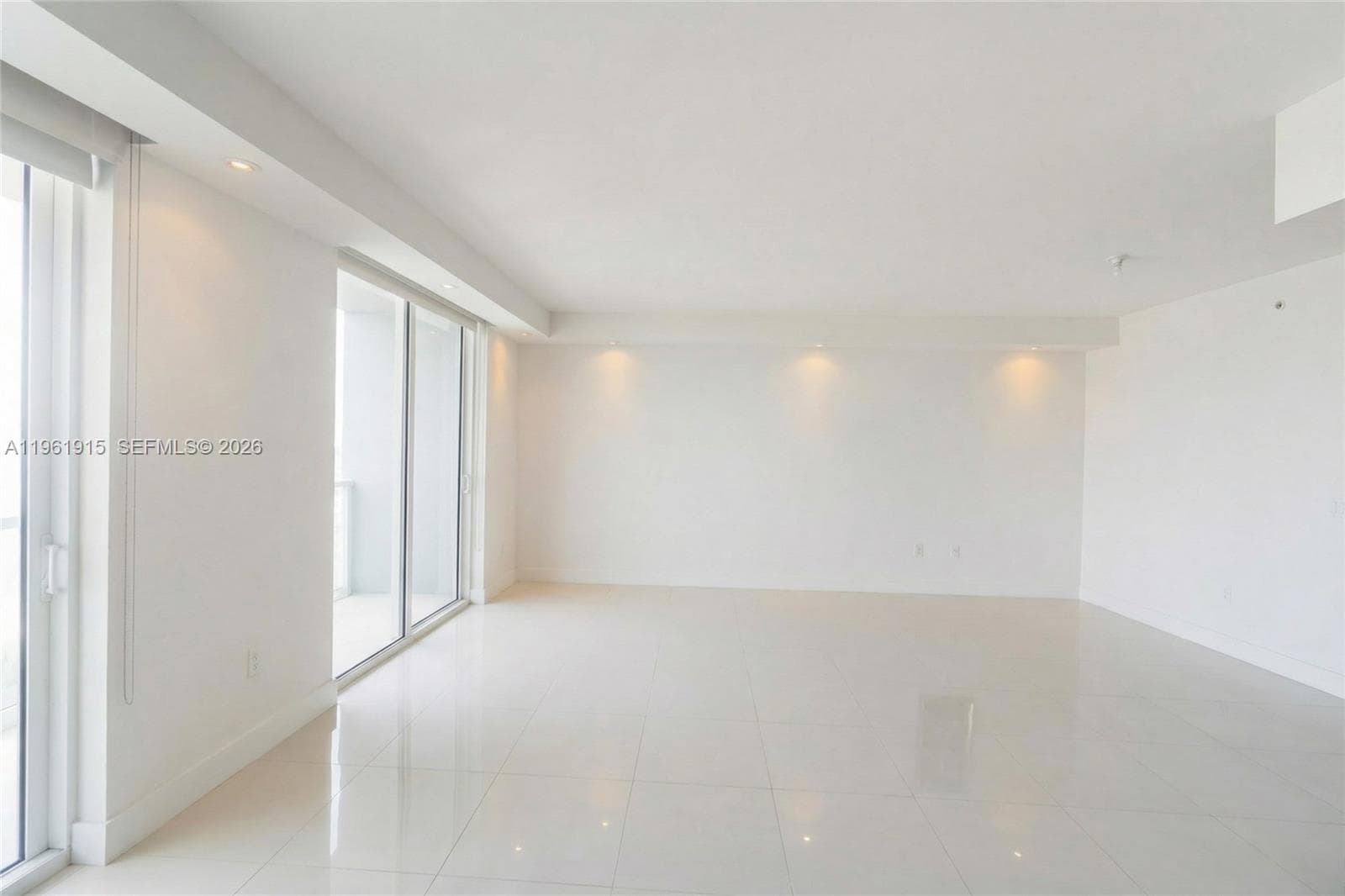 253 NE 2nd St # 3105, Miami FL 33132 — 4