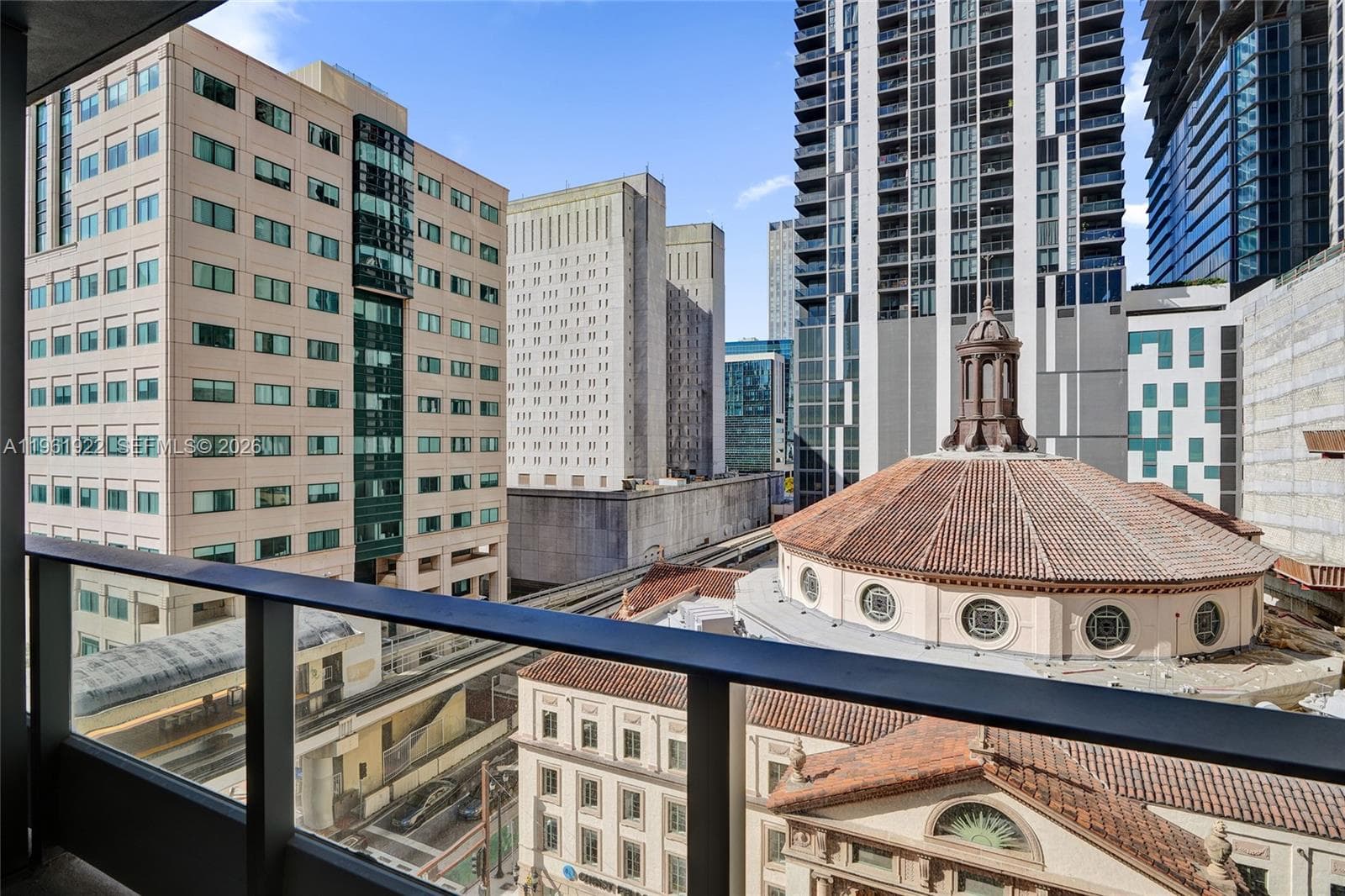 121 NE 5th Street # 807, Miami FL 33132 — 23