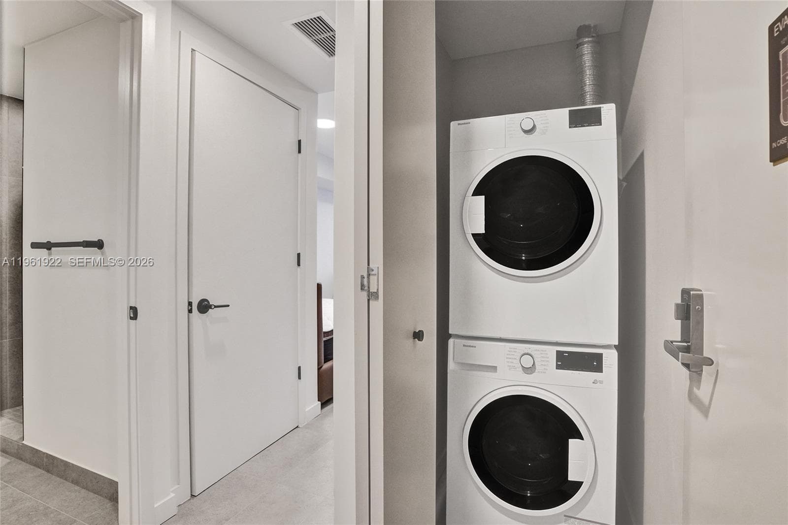 121 NE 5th Street # 807, Miami FL 33132 — 5