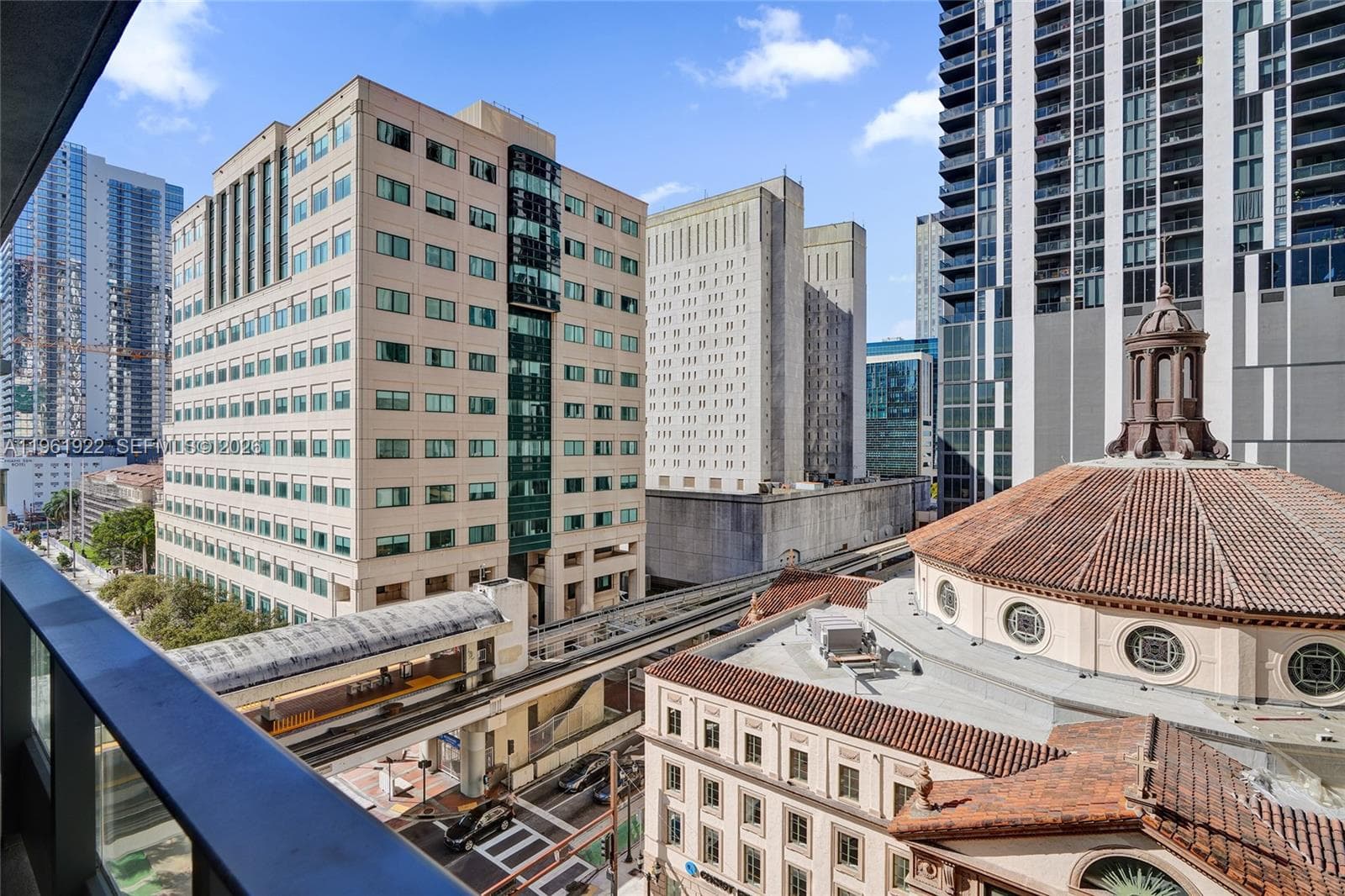 121 NE 5th Street # 807, Miami FL 33132 — 18
