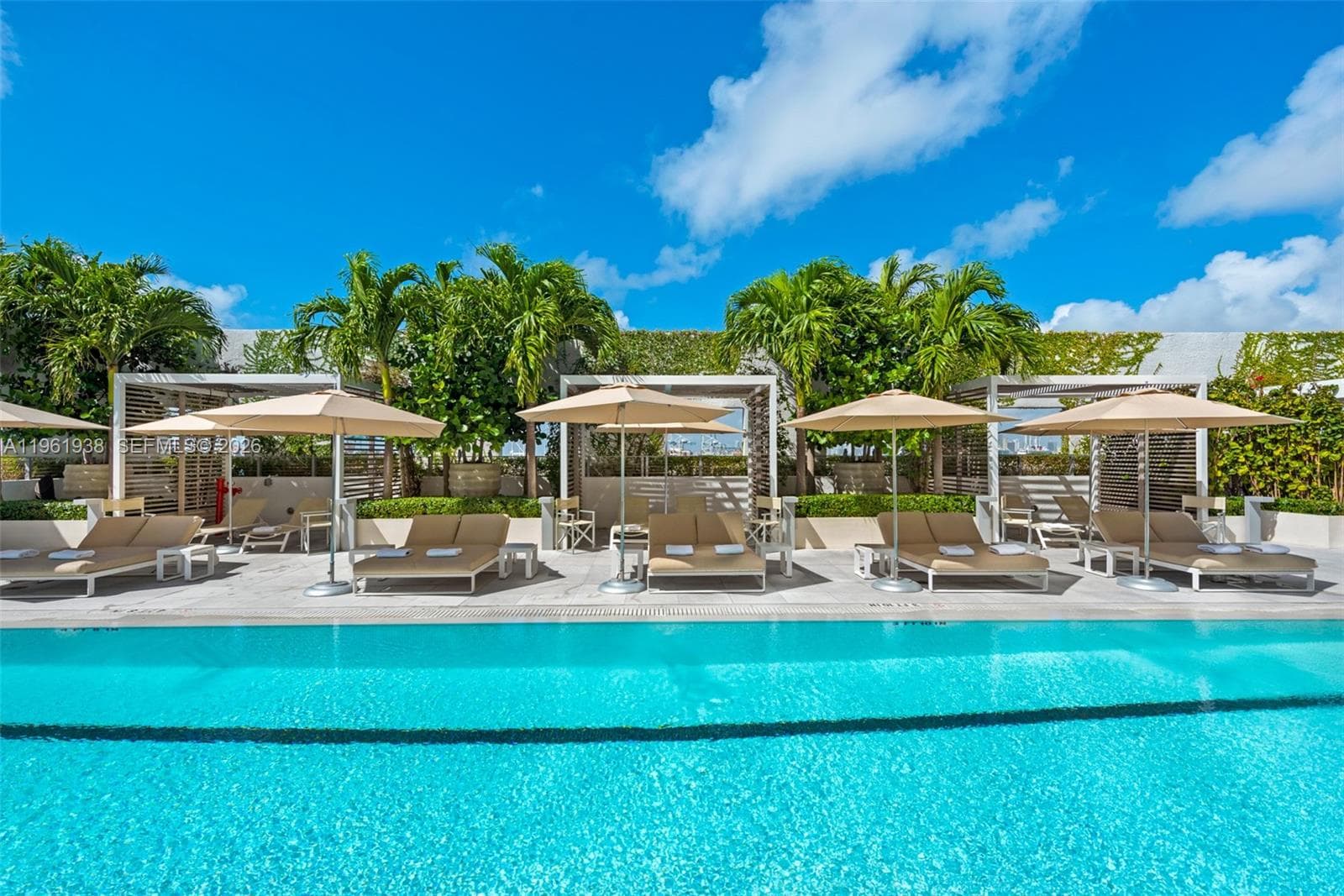 450 Alton Rd # 3008, Miami Beach FL 33139 — 25