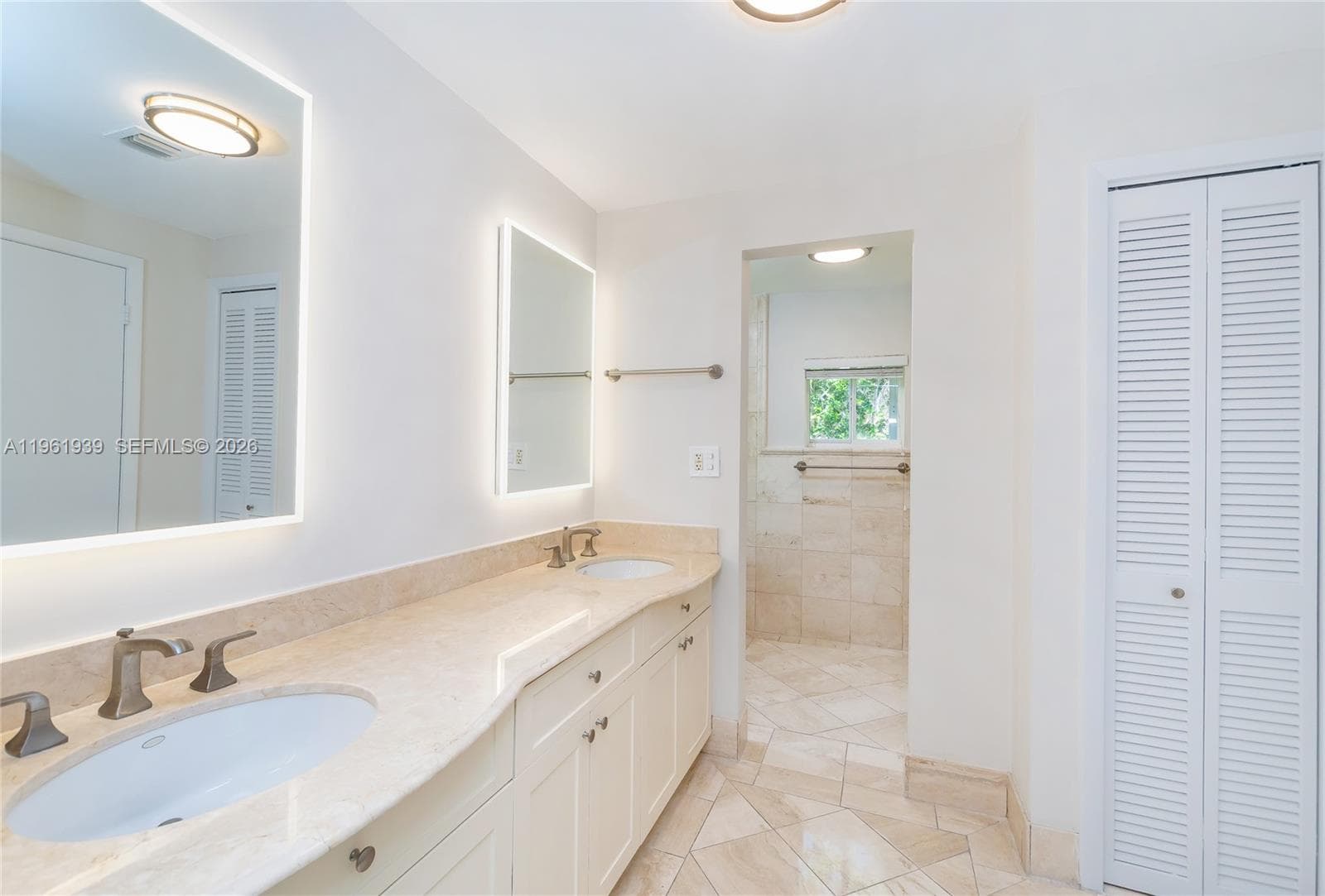 310 Harbor Ct, Key Biscayne FL 33149 — 15
