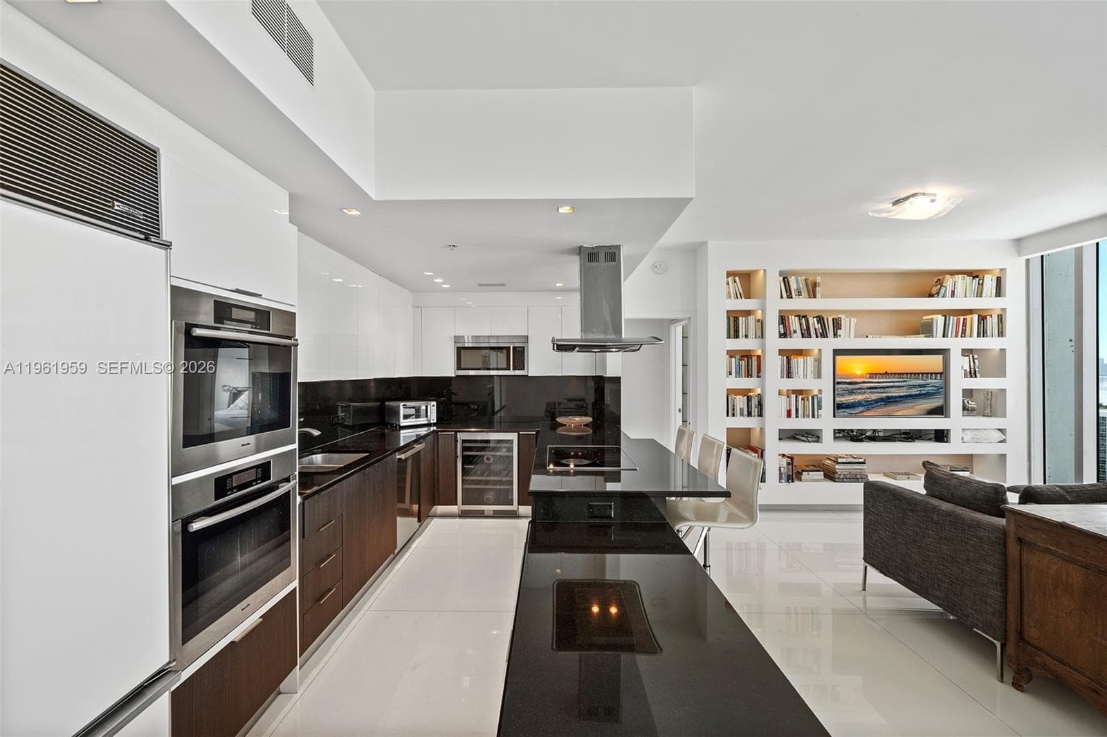 6899 Collins Ave, Miami Beach FL 33141 — 27