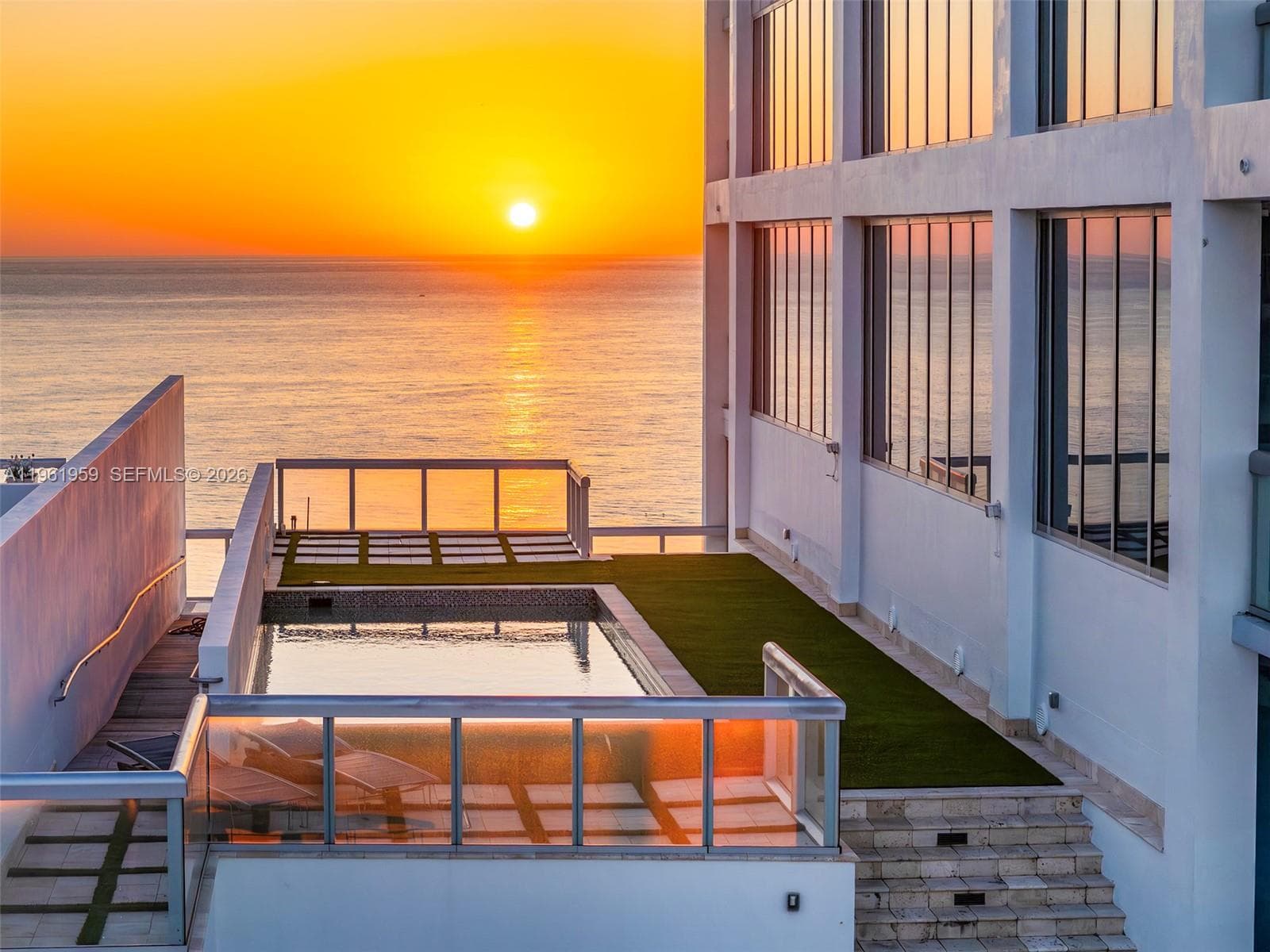 6899 Collins Ave, Miami Beach FL 33141 — 37