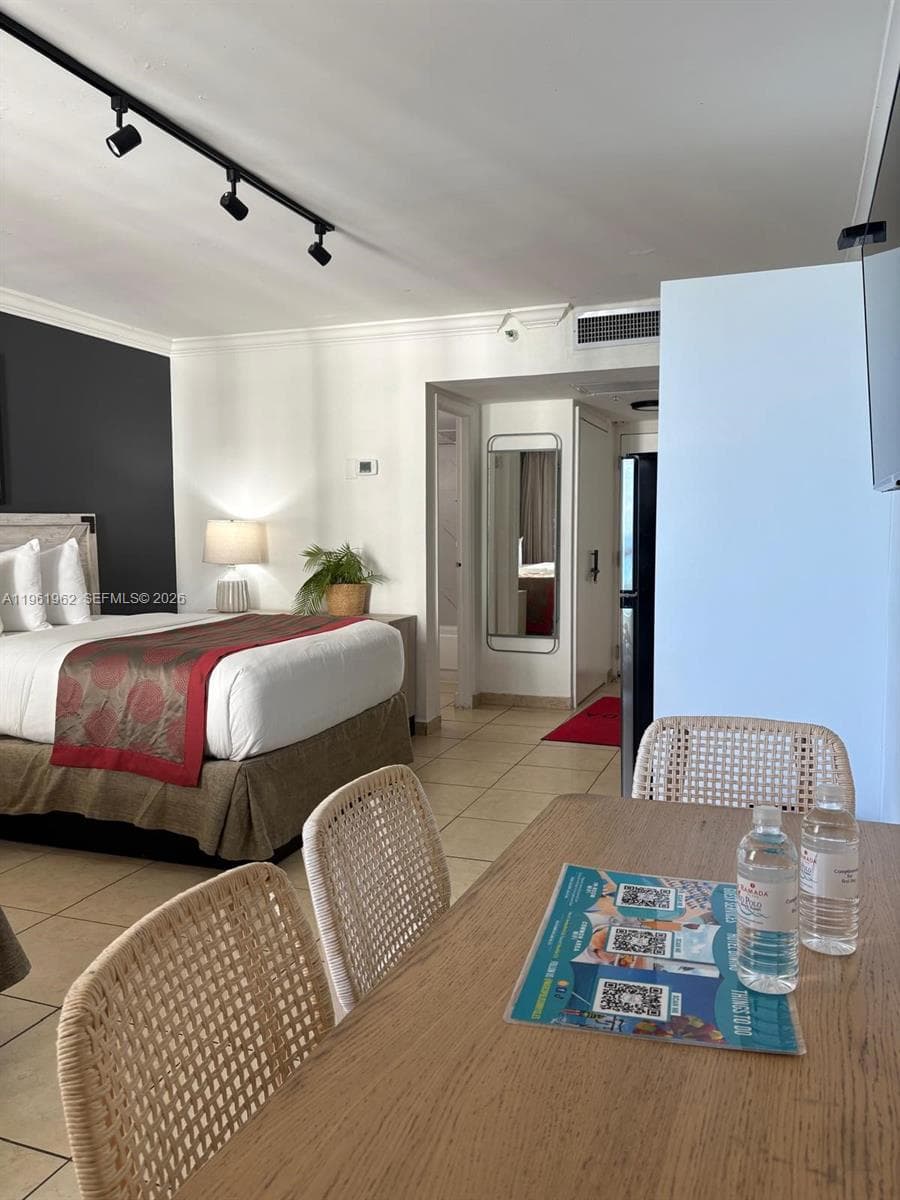 19201 Collins Ave # 820, Sunny Isles Beach FL 33160 — 7