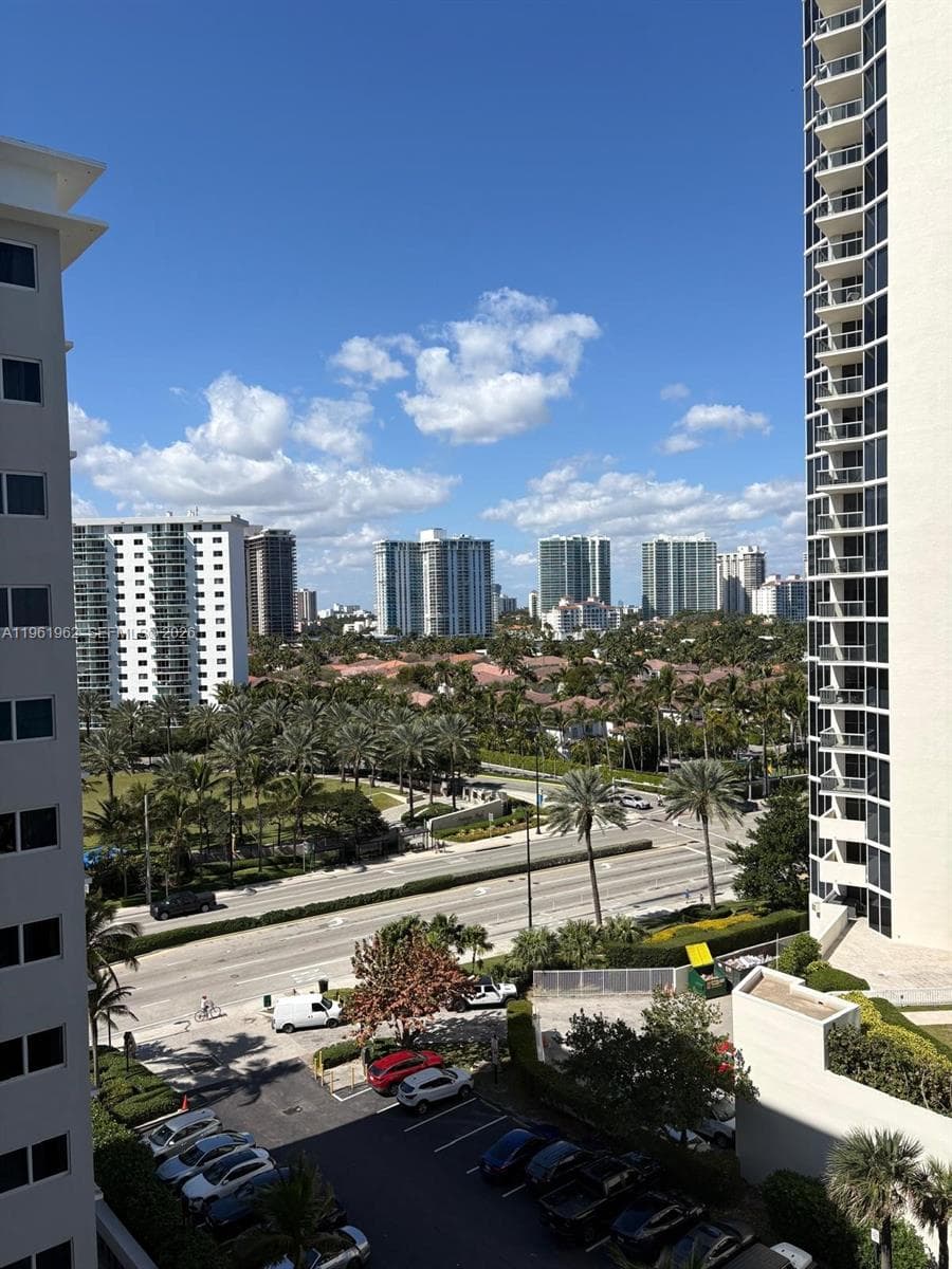 19201 Collins Ave # 820, Sunny Isles Beach FL 33160 — 15