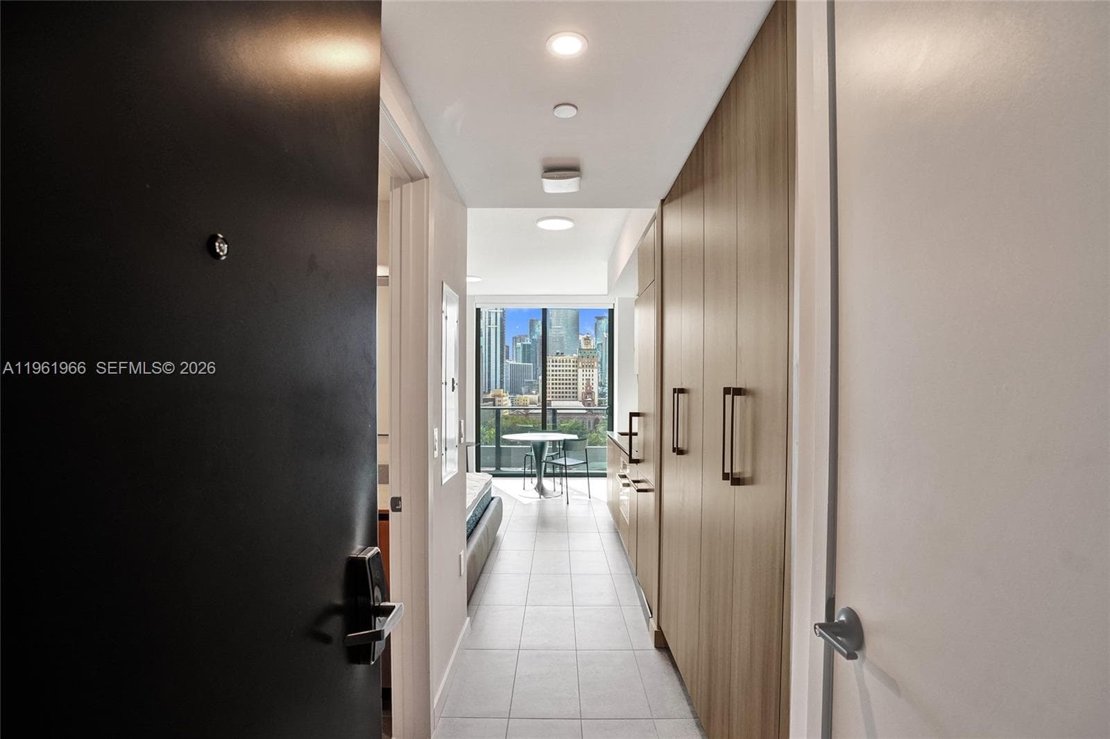 121 NE 5th Street # 1001B, Miami FL 33132 — 2