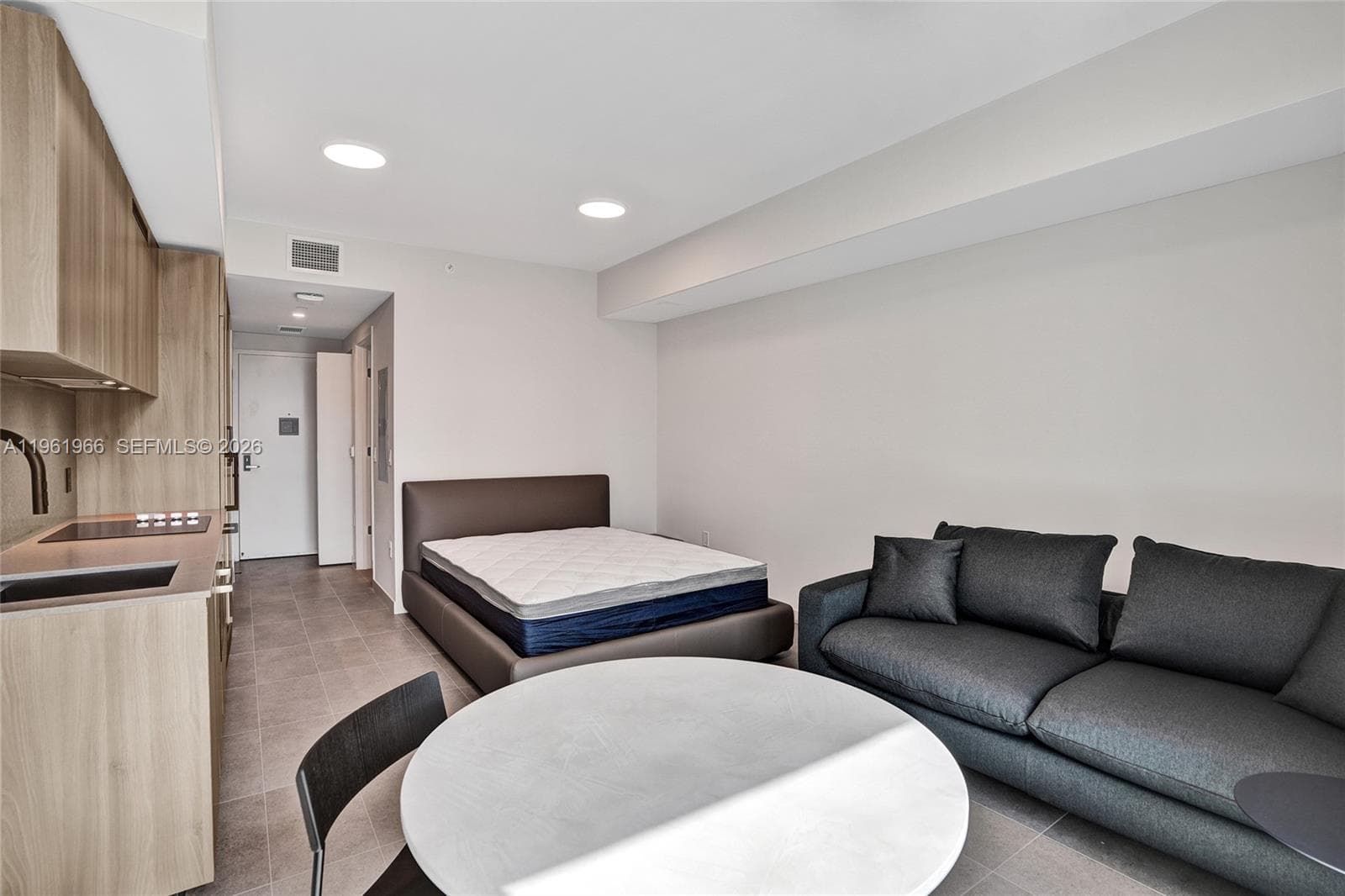 121 NE 5th Street # 1001B, Miami FL 33132 — 16