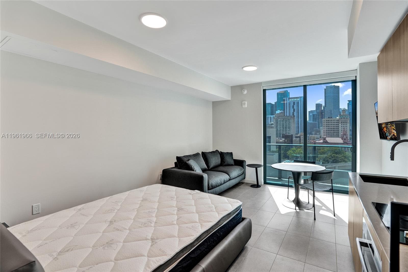 121 NE 5th Street # 1001B, Miami FL 33132 — 9