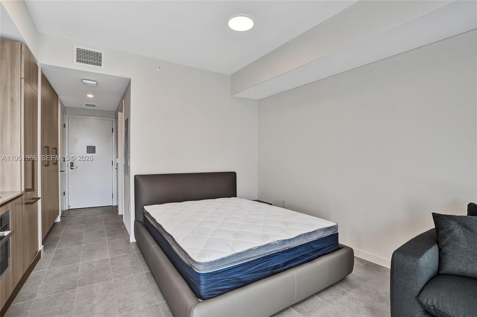 121 NE 5th Street # 1001B, Miami FL 33132 — 24