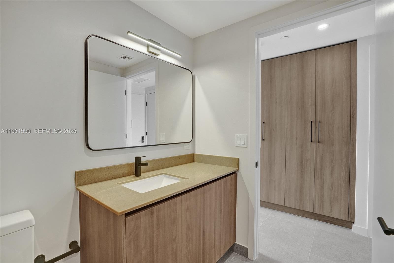 121 NE 5th Street # 401B, Miami FL 33132 — 6