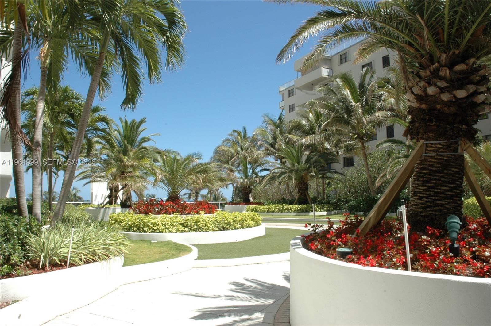 100 Lincoln Rd # 303, Miami Beach FL 33139 — 3