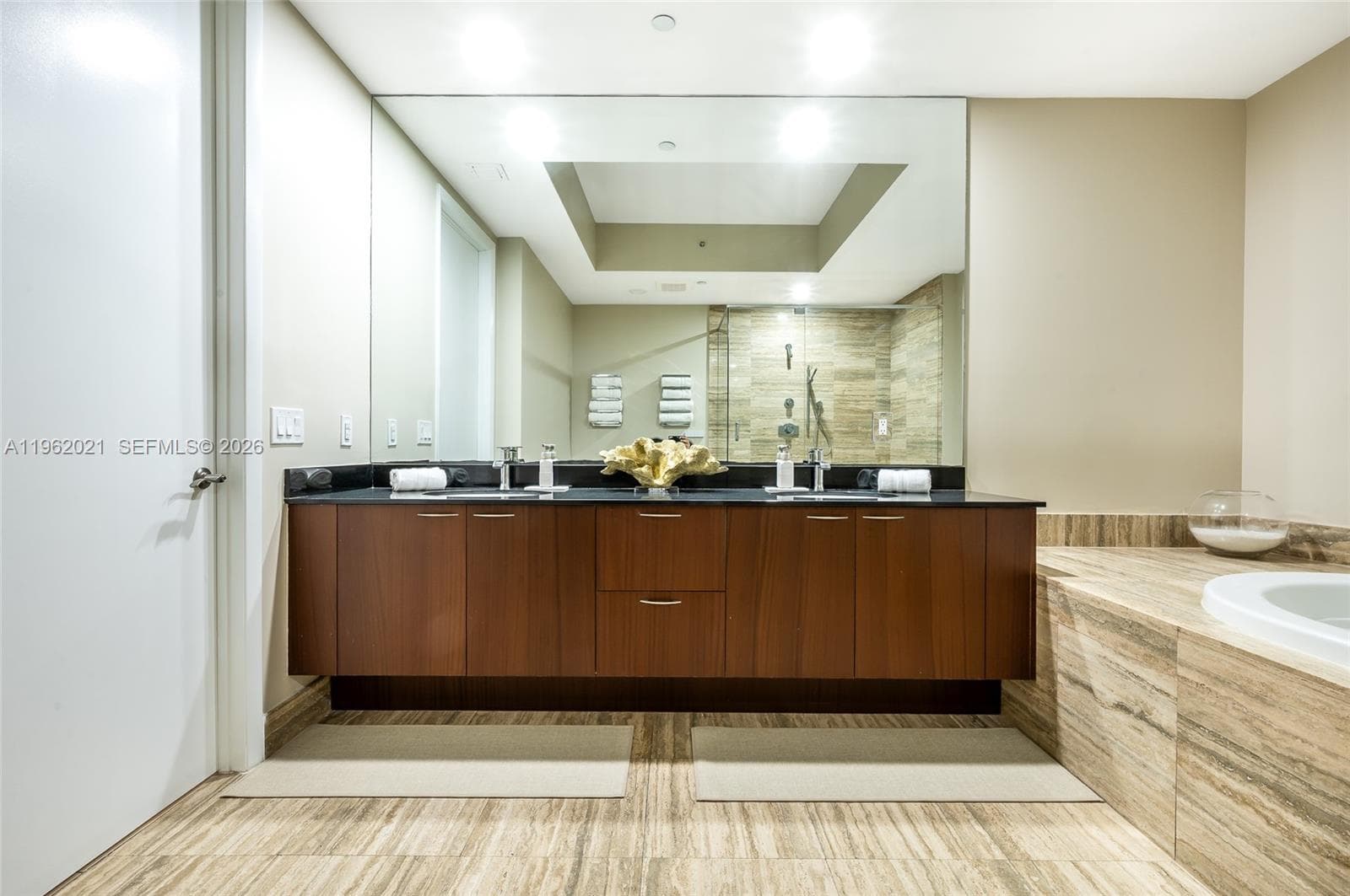 15901 Collins Ave # 2303, Sunny Isles Beach FL 33160 — 12