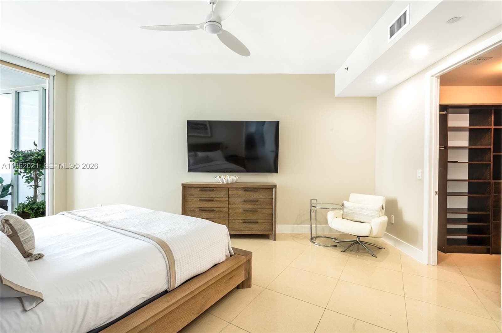 15901 Collins Ave # 2303, Sunny Isles Beach FL 33160 — 9