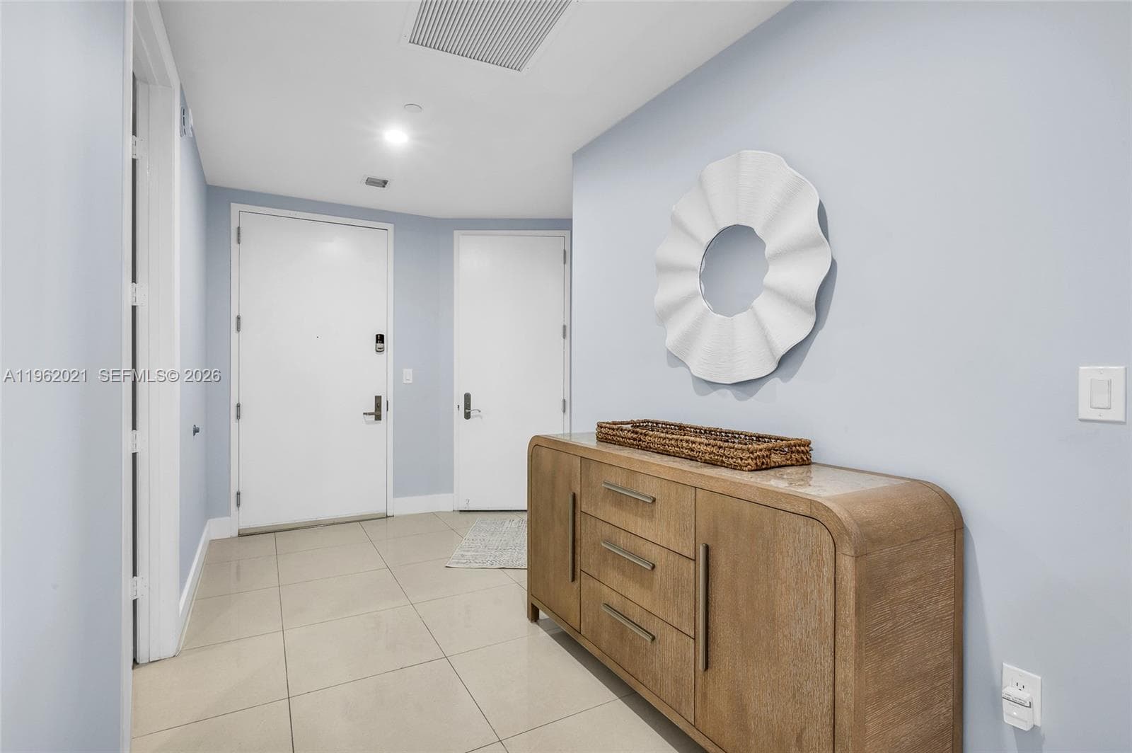 15901 Collins Ave # 2303, Sunny Isles Beach FL 33160 — 24