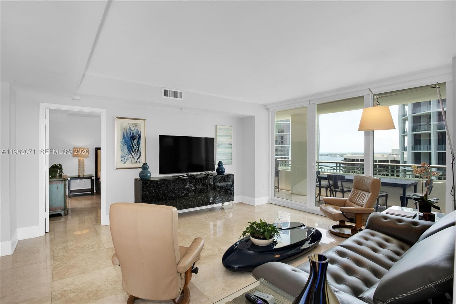 3400 SW 27th Ave # 1904, Coconut Grove FL 33133 — 3