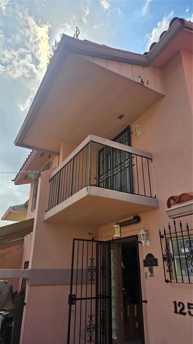 12516 SW 9th Ter # 2, Miami FL 33184 — 1